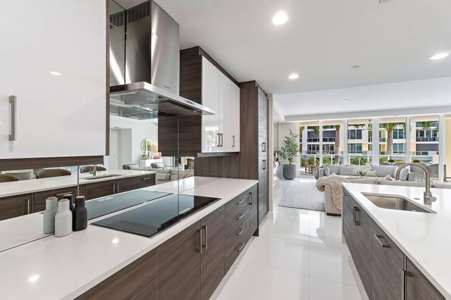 2720 Donald Ross Road 202, Palm Beach Gardens, FL 33410