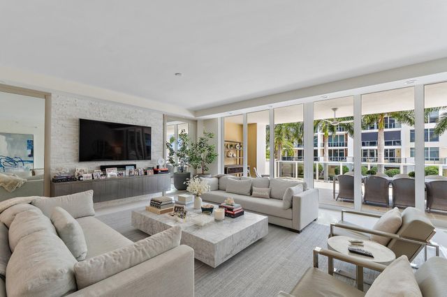 2720 Donald Ross Road 202, Palm Beach Gardens, FL 33410