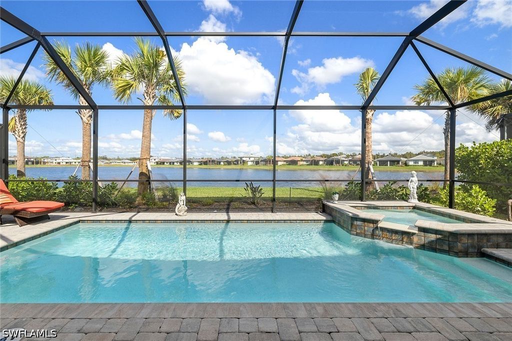 1973 Yellowfin CIR, Naples, FL 34114