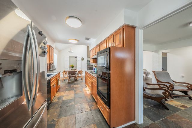 2147 San Simeon, Carrollton, TX 75006