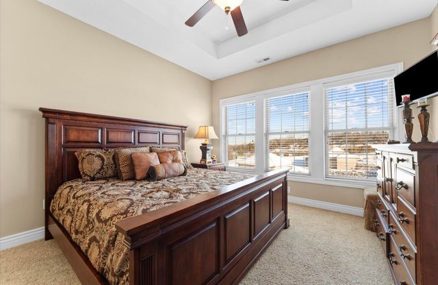 137 N Tuscany Drive, Hollister, MO 65672