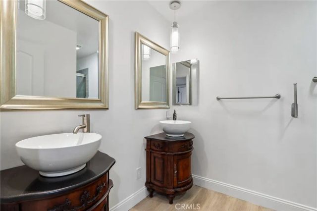 6225 Coldwater Canyon Avenue 102, North Hollywood, CA 91606