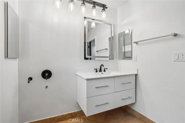 6225 Coldwater Canyon Avenue 102, North Hollywood, CA 91606