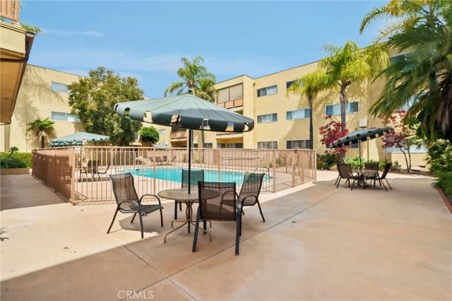 6225 Coldwater Canyon Avenue 102, North Hollywood, CA 91606