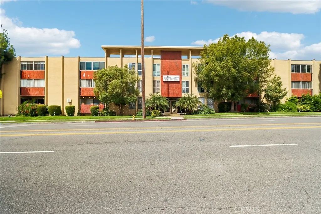 6225 Coldwater Canyon Avenue 102, North Hollywood, CA 91606
