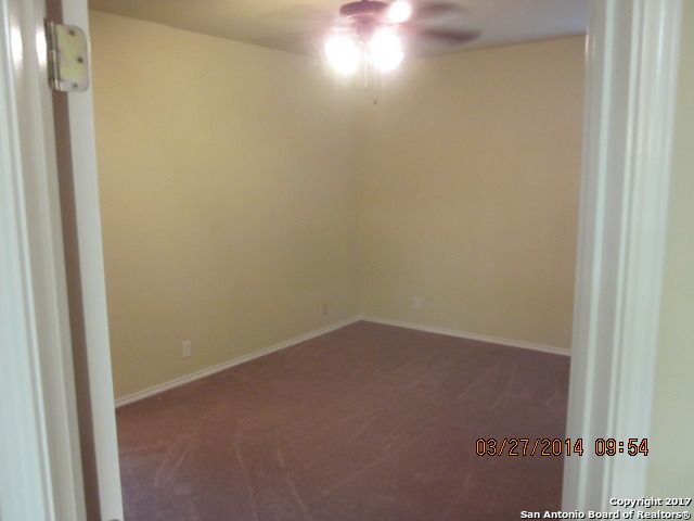524 FOXFORD RUN DR, Schertz, TX 78108