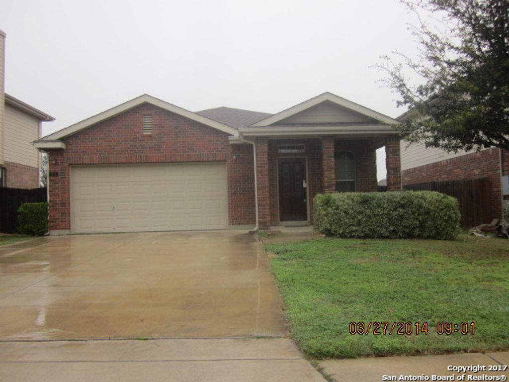 524 FOXFORD RUN DR, Schertz, TX 78108
