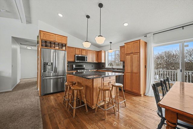 740 Heritage Lane, Belle Plaine, MN 56011