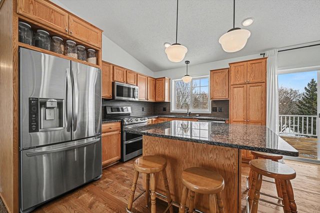 740 Heritage Lane, Belle Plaine, MN 56011