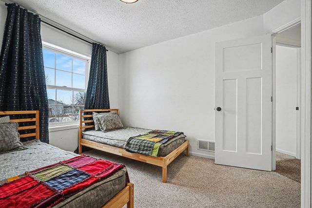 740 Heritage Lane, Belle Plaine, MN 56011