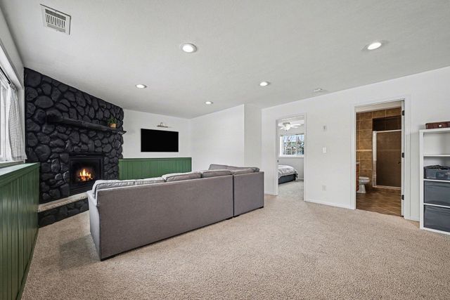 740 Heritage Lane, Belle Plaine, MN 56011