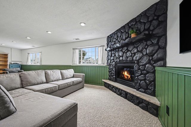 740 Heritage Lane, Belle Plaine, MN 56011