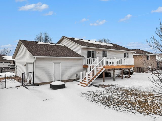 740 Heritage Lane, Belle Plaine, MN 56011