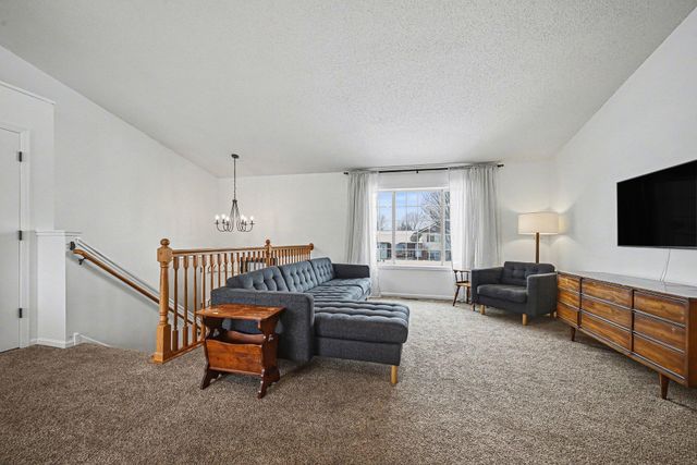 740 Heritage Lane, Belle Plaine, MN 56011