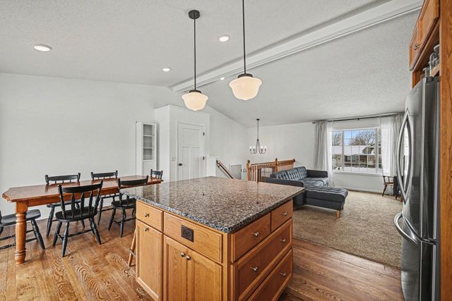 740 Heritage Lane, Belle Plaine, MN 56011