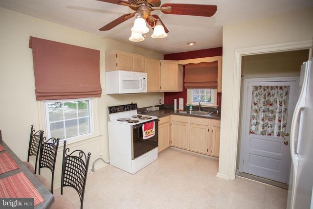 10 SCHOOL LN, Cherry Hill, NJ 08002