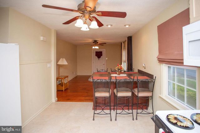 10 SCHOOL LN, Cherry Hill, NJ 08002