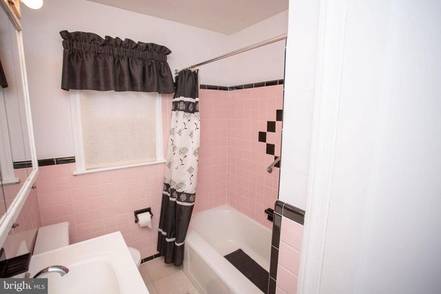 10 SCHOOL LN, Cherry Hill, NJ 08002