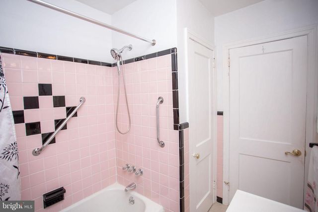 10 SCHOOL LN, Cherry Hill, NJ 08002