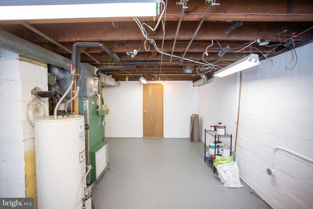 10 SCHOOL LN, Cherry Hill, NJ 08002