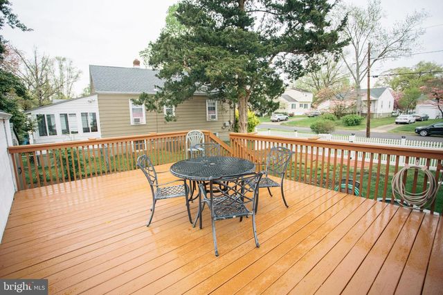 10 SCHOOL LN, Cherry Hill, NJ 08002