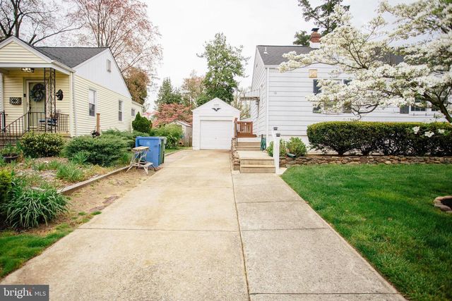 10 SCHOOL LN, Cherry Hill, NJ 08002