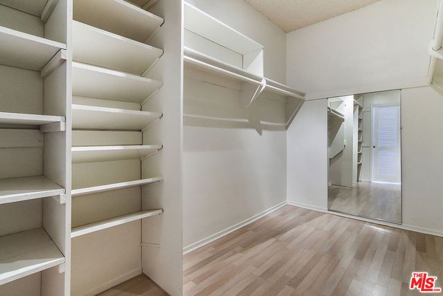 11920 DOROTHY Street 302, Los Angeles, CA 90049