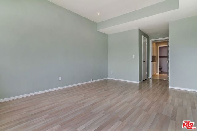 11920 DOROTHY Street 302, Los Angeles, CA 90049