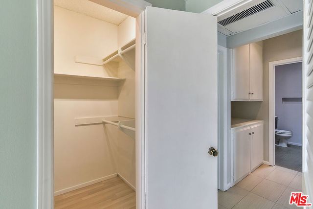 11920 DOROTHY Street 302, Los Angeles, CA 90049