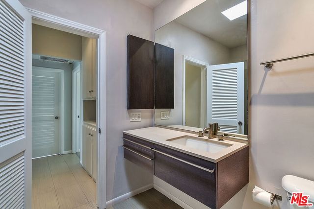 11920 DOROTHY Street 302, Los Angeles, CA 90049