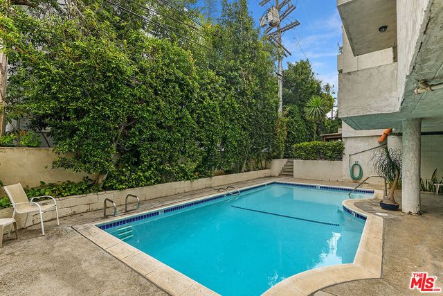 11920 DOROTHY Street 302, Los Angeles, CA 90049