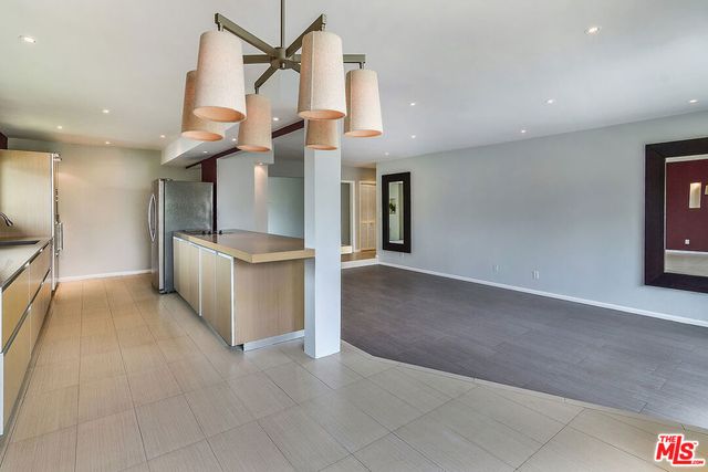 11920 DOROTHY Street 302, Los Angeles, CA 90049