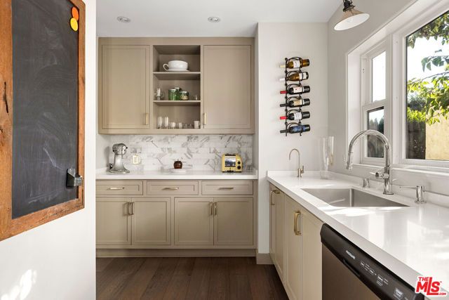 4022 Prospect Avenue, Los Angeles, CA 90027