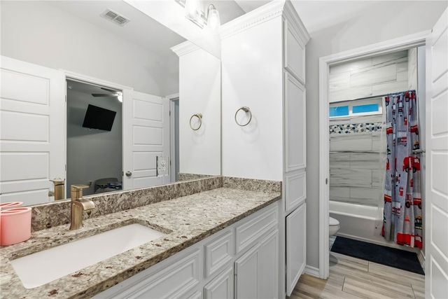 11501 Willowood Creek Dr, Corpus Christi, TX 78410