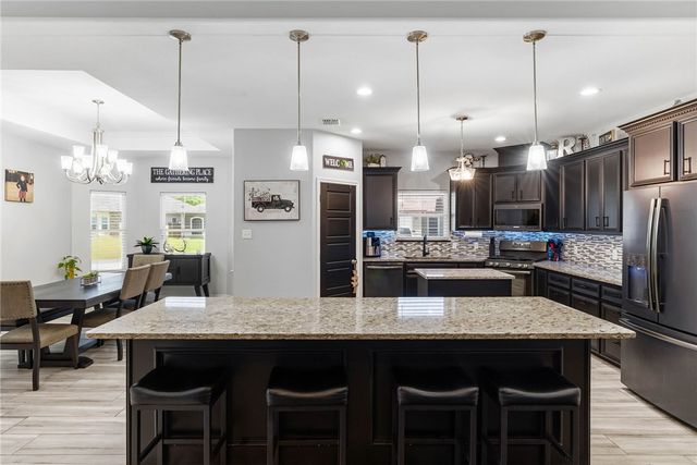 11501 Willowood Creek Dr, Corpus Christi, TX 78410