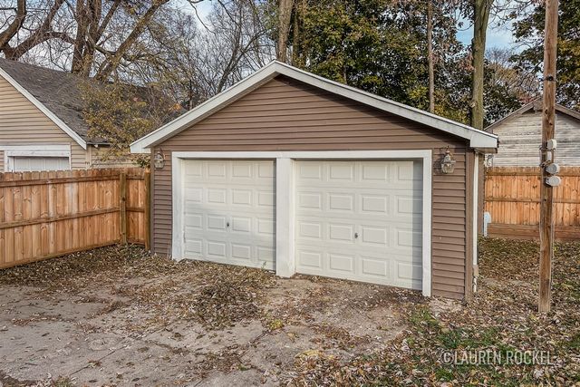 1828 Willard Avenue, Grand Rapids, MI 49507