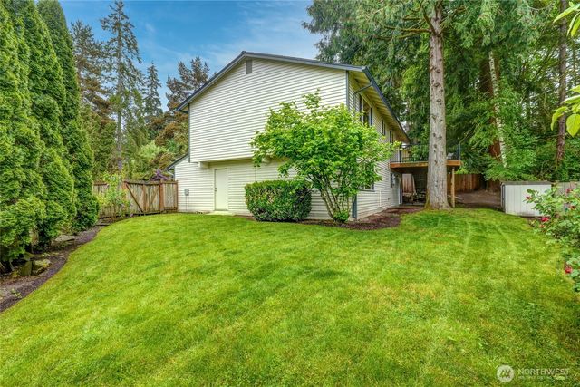 3524 170th Avenue NE, Bellevue, WA 98008