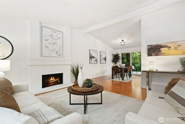 3524 170th Avenue NE, Bellevue, WA 98008