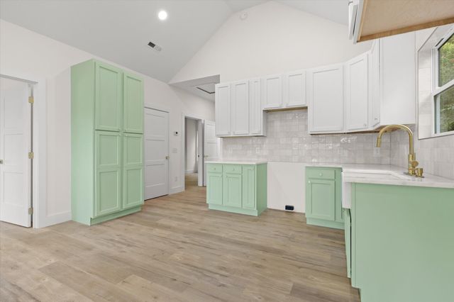 169 Dal Brown Road, Chattanooga, TN 37405