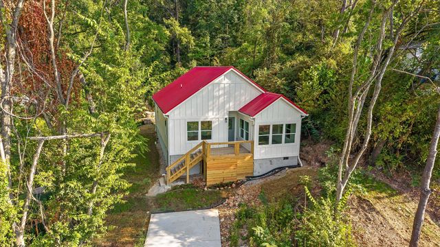 169 Dal Brown Road, Chattanooga, TN 37405