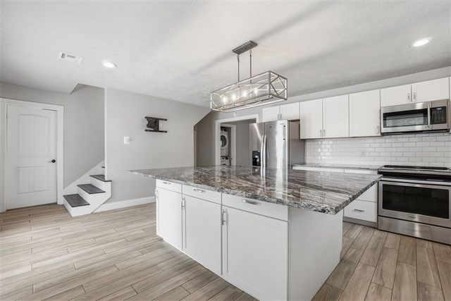 816 NW 50th St, Lawton, OK 73505