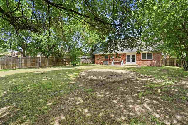 816 NW 50th St, Lawton, OK 73505
