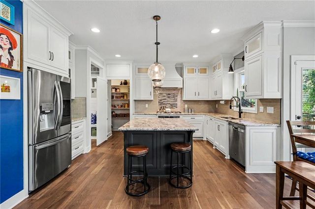 11252 S Crestone Street, Olathe, KS 66061