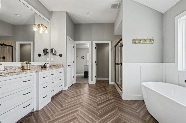 11252 S Crestone Street, Olathe, KS 66061