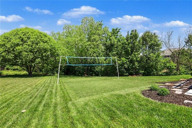 11252 S Crestone Street, Olathe, KS 66061