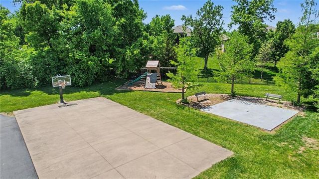 11252 S Crestone Street, Olathe, KS 66061