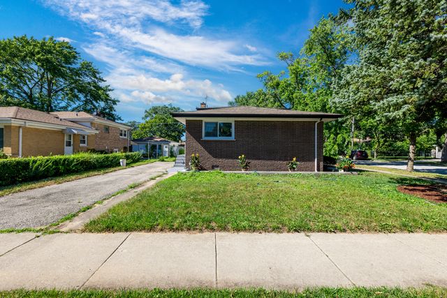 7600 Lowell Avenue, Skokie, IL 60076