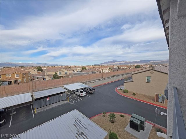 4437 Dover Straight Street 302, Las Vegas, NV 89115