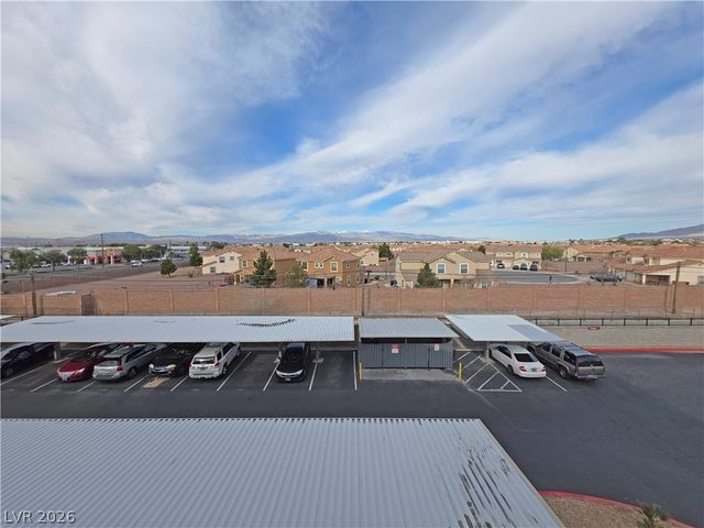4437 Dover Straight Street 302, Las Vegas, NV 89115