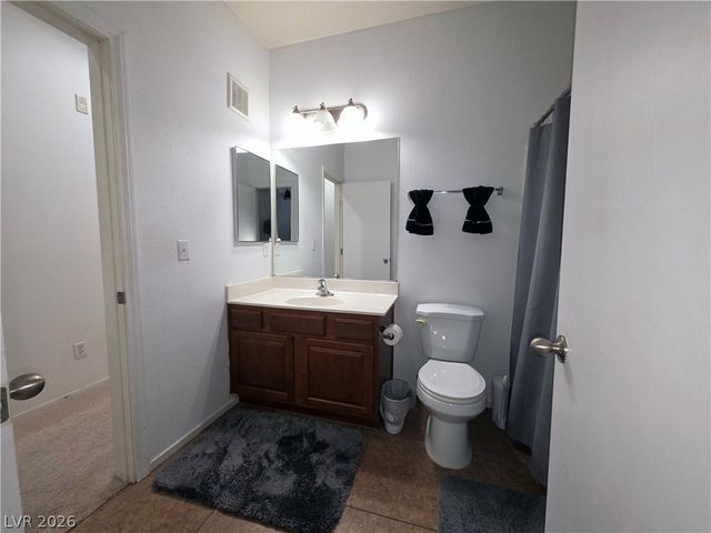 4437 Dover Straight Street 302, Las Vegas, NV 89115